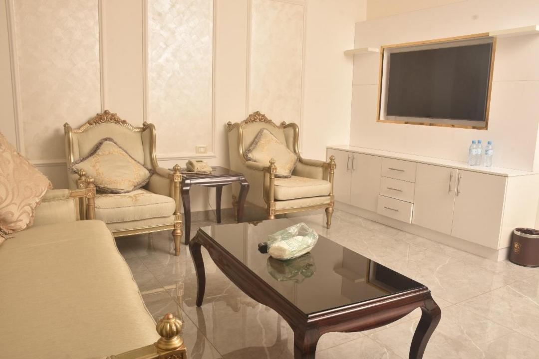 Crown Hotel Джуба Экстерьер фото