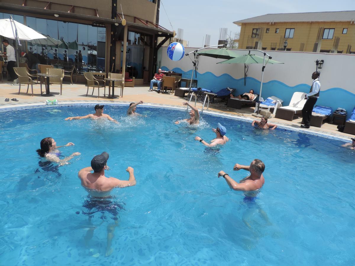 Crown Hotel Джуба Экстерьер фото