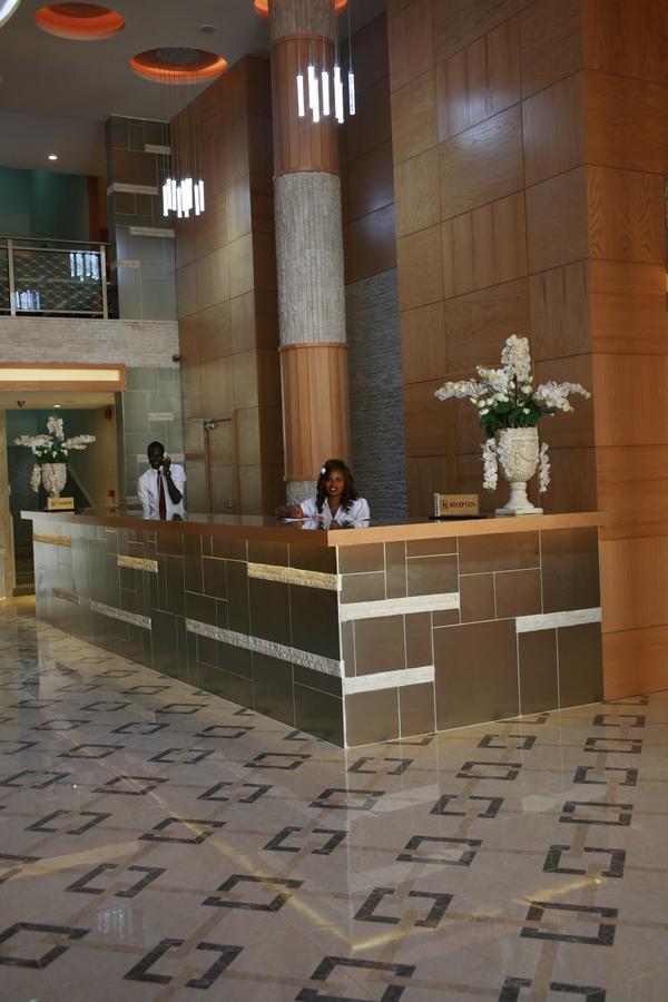 Crown Hotel Джуба Экстерьер фото